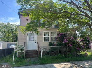 309 N 7th St, Millville, NJ 08332