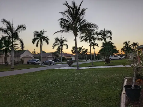 627 SE 30th St, Cape Coral, FL 33904