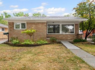 24608 Ursuline St, Saint Clair Shores, MI