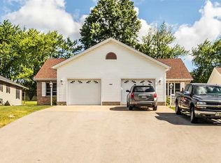 5207 W Harp Hollow Rd APT A, Peoria, IL 61607