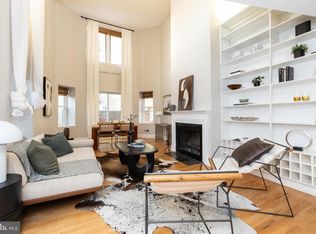 1903 Spruce St APT 3E, Philadelphia, PA 19103