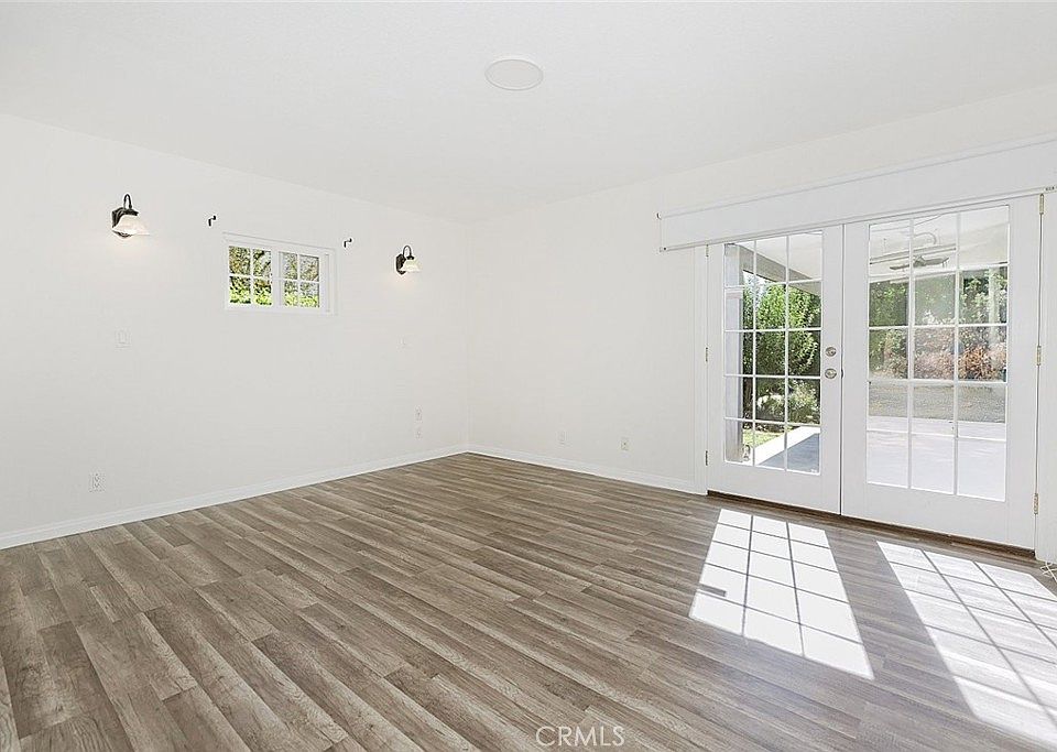 1st image of 13842 Hamlin St #13842
