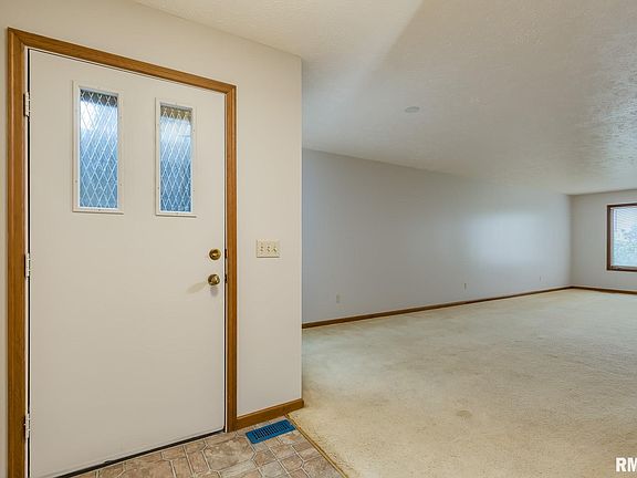 4th image of 4542 Bunker Hill Dr