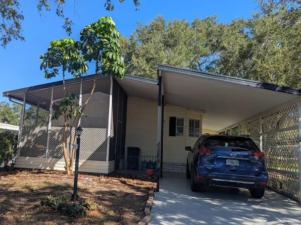 302 Choo Choo Ln #466, Valrico, FL 33594