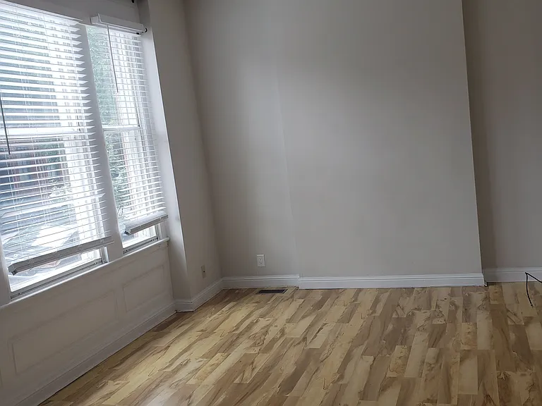 2026 Menard St #B — Photo 9