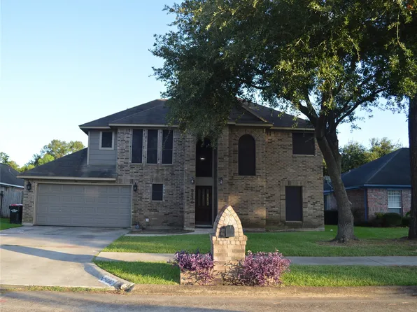 9830 Ellen St, Baytown, TX 77521