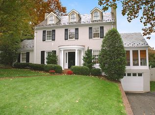 3235 N Abingdon St, Arlington, VA 22207