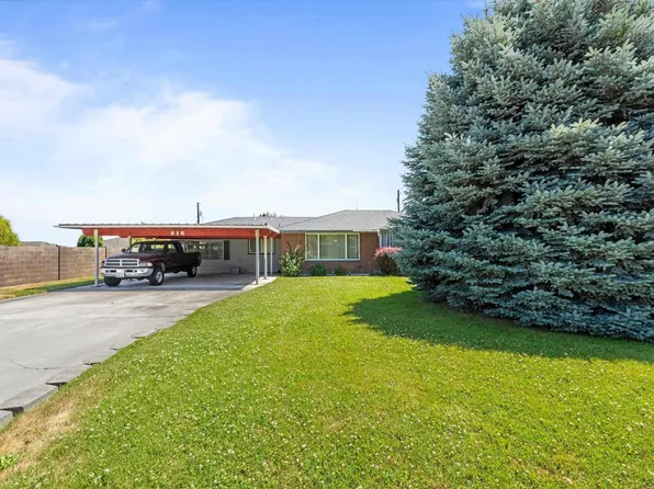 816 N Ely Pl, Kennewick, WA 99336
