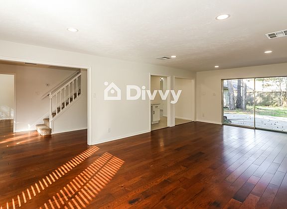 3rd image of 3803 Sunstone Dr