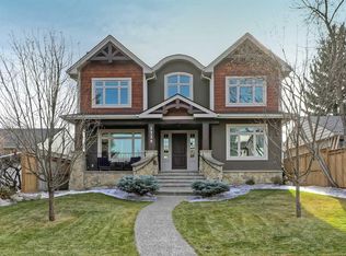 1739 N 49th Ave SW, Calgary, AB T2T 2V1