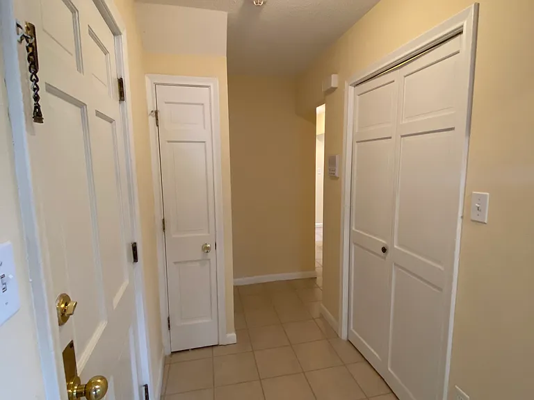 33 Chestnut St — Photo 17