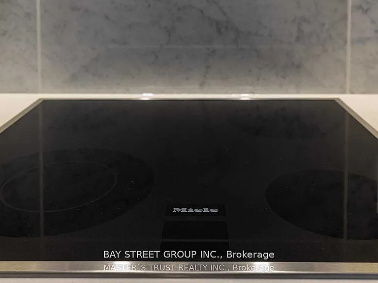 85 McMahon Dr #2107 — Photo 8