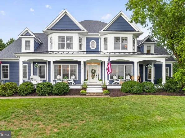 8100 Worthington Manor Pl, Adamstown, MD 21710