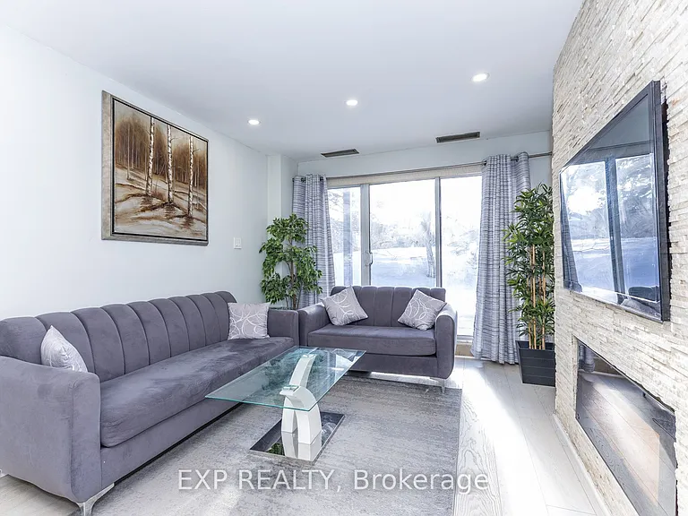4001 Don Mills Rd #110 — Photo 20