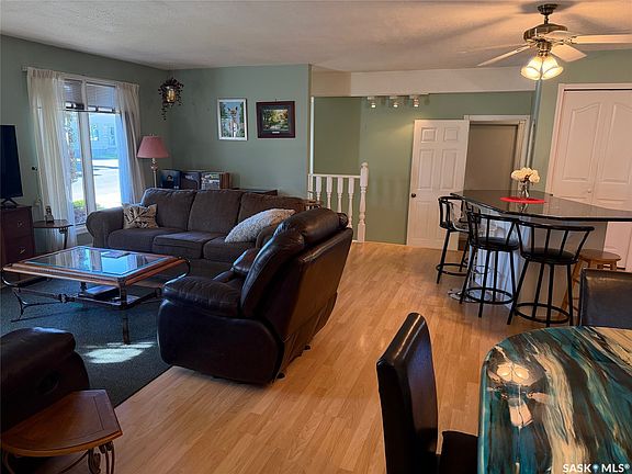 4th image of 422 MANNING Lane