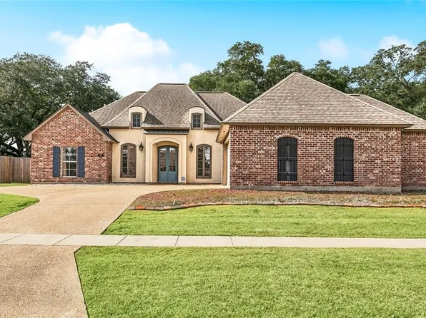 8361 Oakley Dr, Zachary, LA 70791