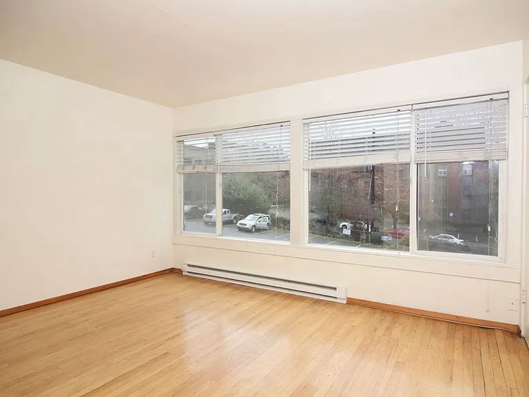 1810 Boylston Ave #205 — Photo 4