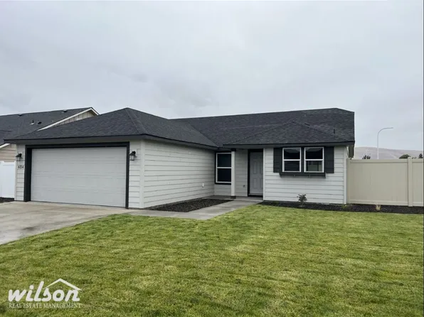 6114 Crown Crest Ave, Yakima, WA 98903