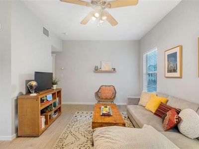 2106 Cullen Ave APT 204, Austin, TX, 78757