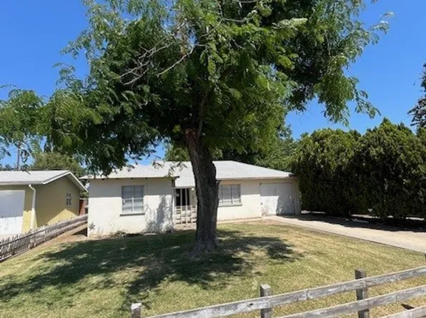 810 N Rinaldi St, Visalia, CA 93291