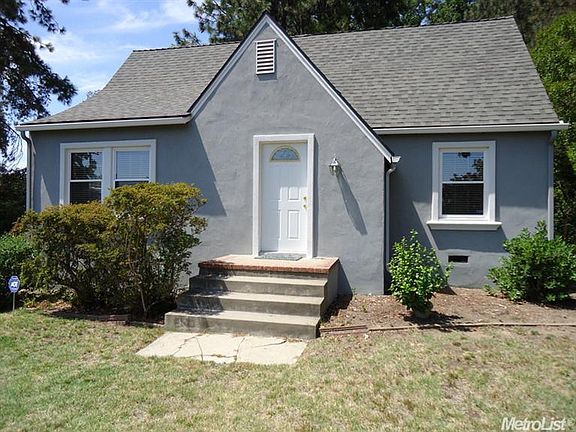 3rd image of 5841 Mariposa Ave