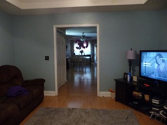2nd image of 209 Melvina Dr