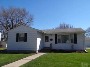 1518 6th Ave, Grinnell, IA 50112