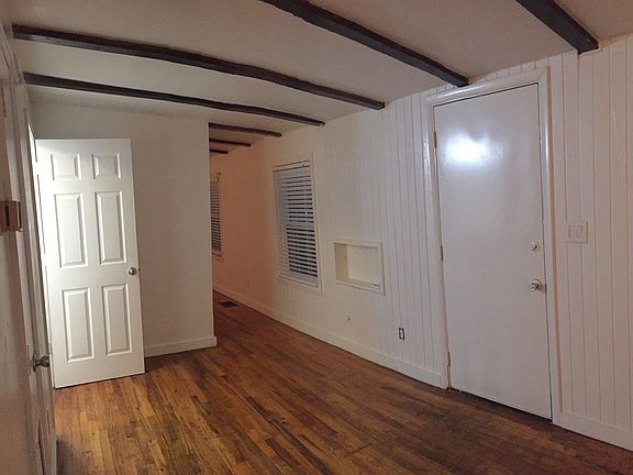 4th image of 744 California St #B