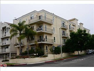 4th image of 925 S Westgate Ave APT 401