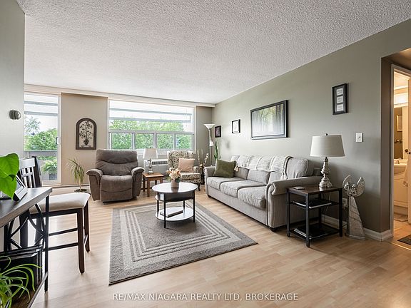 4th image of 365 Geneva St #407