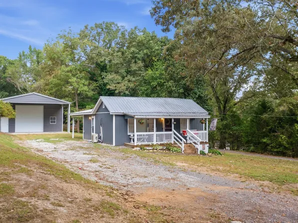 559 Donahoo Rd SE, Silver Creek, GA 30173