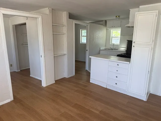2 bed, 796 sqft, $750 — Photo 2