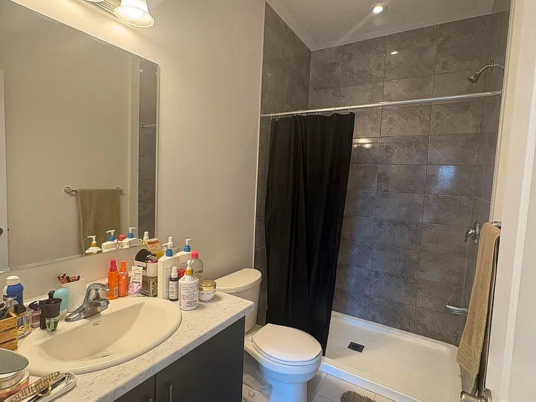 25 Isherwood Ave #A7 — Photo 15