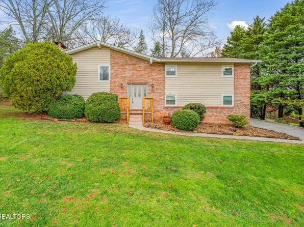 8903 Ormand Ln, Knoxville, TN 37923