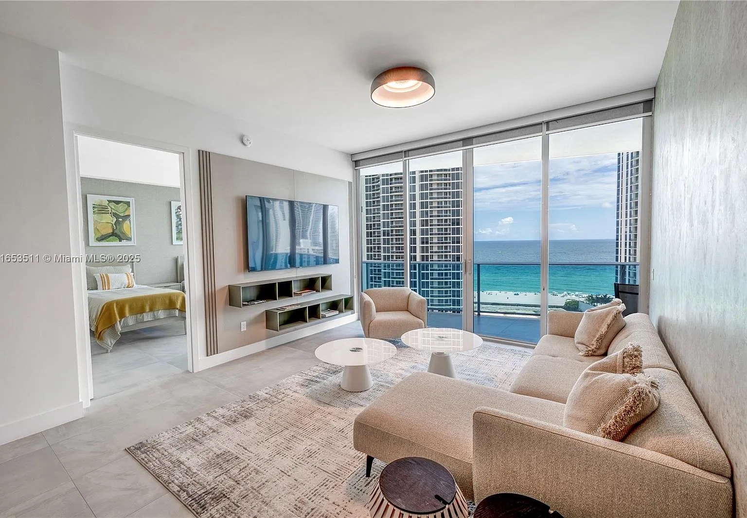 Aurora Condominium — Photo 3
