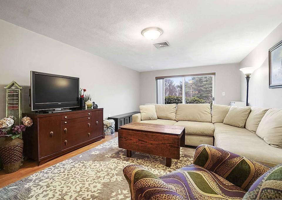 Ledgewood Condominiums 5 Ledgewood Way Peabody MA Zillow