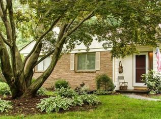 126 Deepwoods Dr, Longmeadow, MA 01106