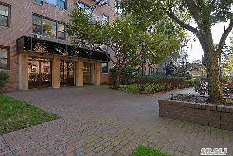 1st image of 5 Birchwood Ct APT 2f
