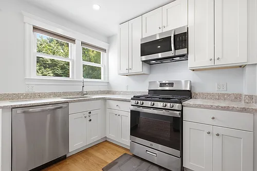 81 Huntington Rd #1 Photo 1