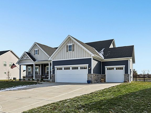 4th image of 189 Lone Eagle Ln