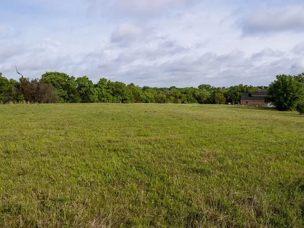 605 Kerry Ct, Poolville, TX 76487