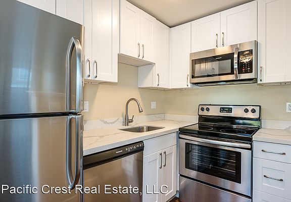 3rd image of 6515 5th Ave NE APT 102