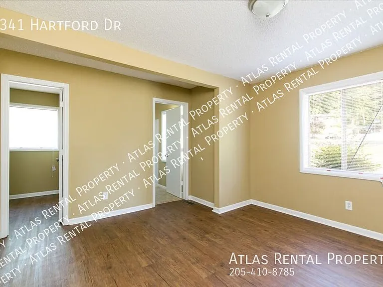 1341 Hartford Dr — Photo 10