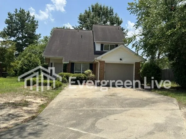 206 Swing Ct, Raeford, NC 28376