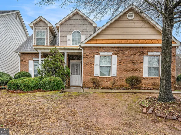 140 Whimsical Ct, Locust Grove, GA 30248
