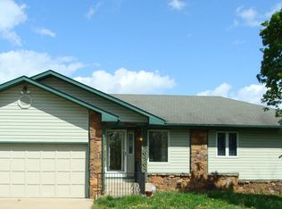 262 S Farm Road 55, Bois D Arc, MO 65612
