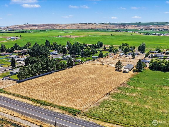 3rd image of 2027 W Atkinson Road