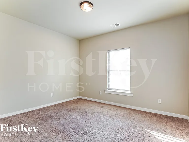 300 Avalon Way — Photo 13