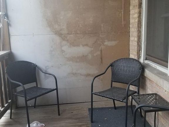 2nd image of 2547 W Cortez St #1R
