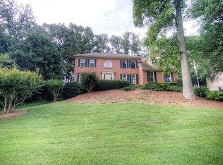 4050 Colonial Trl, Lilburn, GA 30047